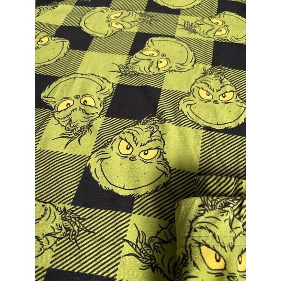 Dr Seuss The Grinch Who Stole Christmas Velvet  Soft Pajama Set Women’s Sz L - Picture 6 of 10
